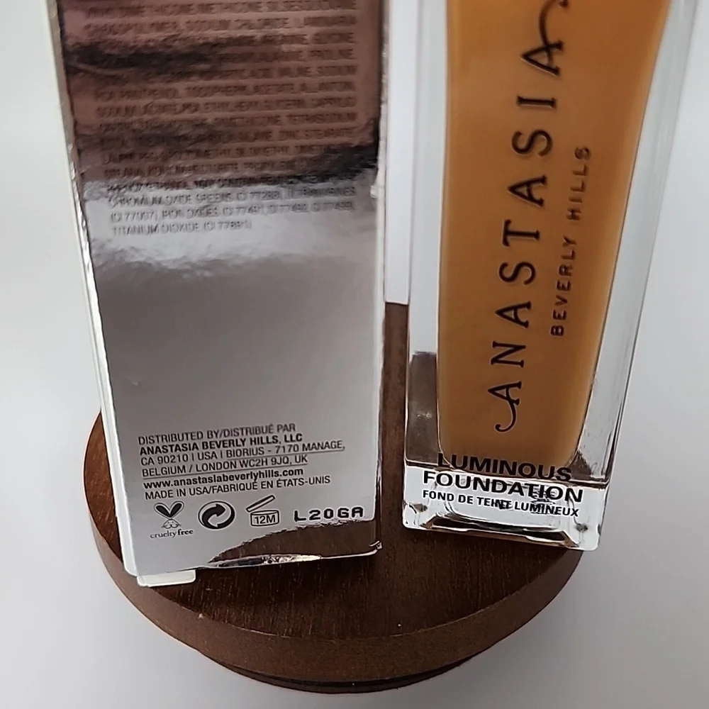 Anastasia Beverly Hills Luminious Foundation - 400N